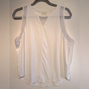 Lucky in Love. XL (14) White tennis tank.